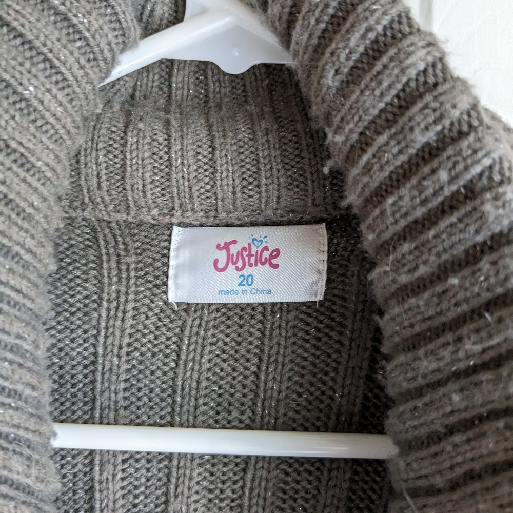 Fall, sweater, stretchy furry vest from Justice.